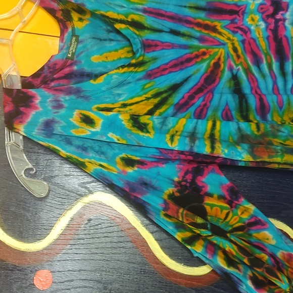 Kathmandu Cold Shoulder long sleeve top - Picture 3 of 4